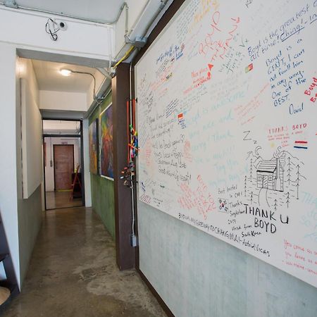 Zz Hostel Chiang Mai Exteriör bild