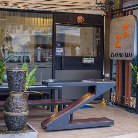 Zz Hostel Chiang Mai Exteriör bild