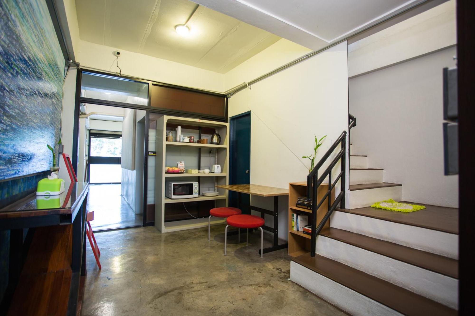 Zz Hostel Chiang Mai Exteriör bild