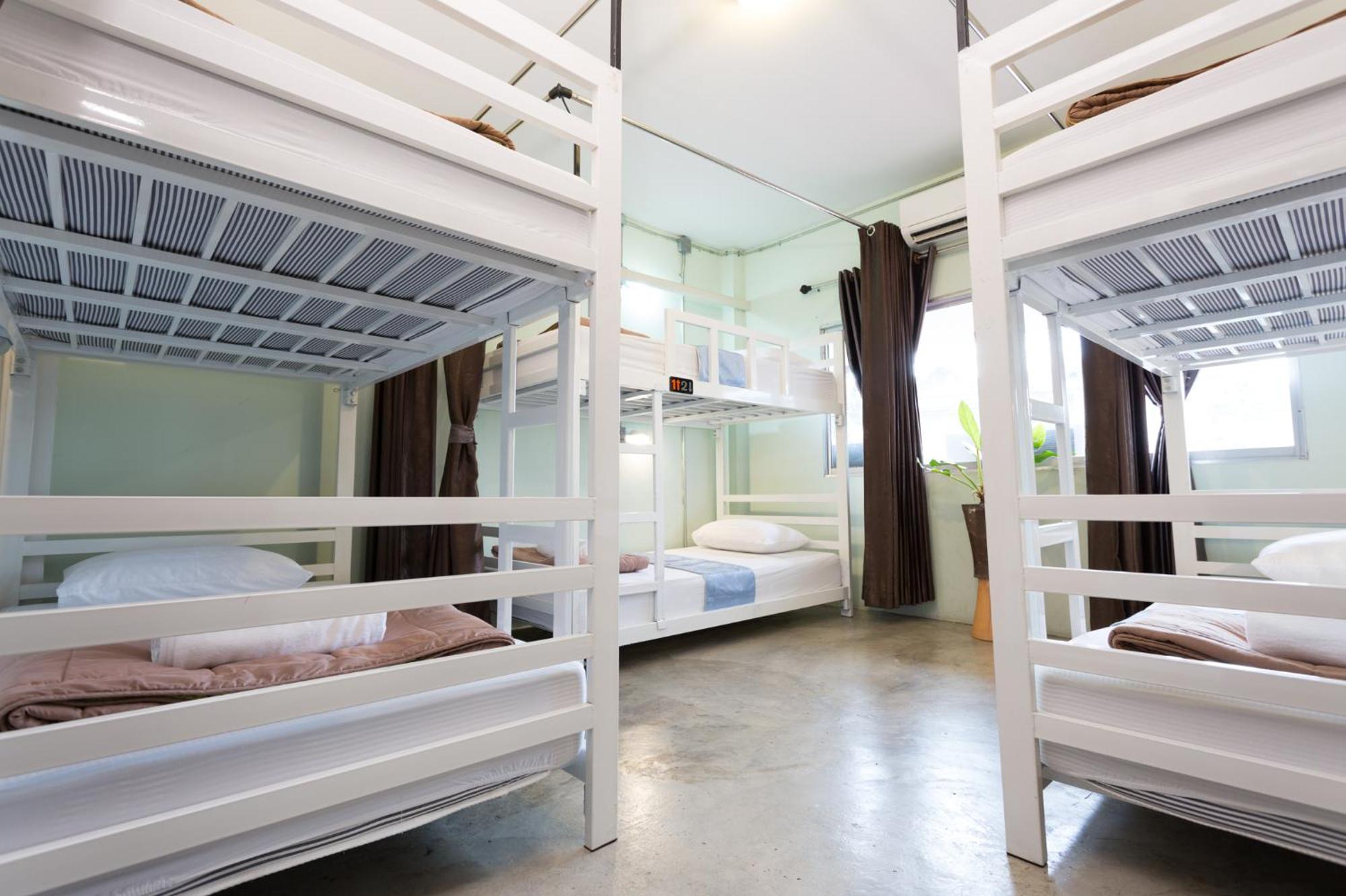 Zz Hostel Chiang Mai Exteriör bild