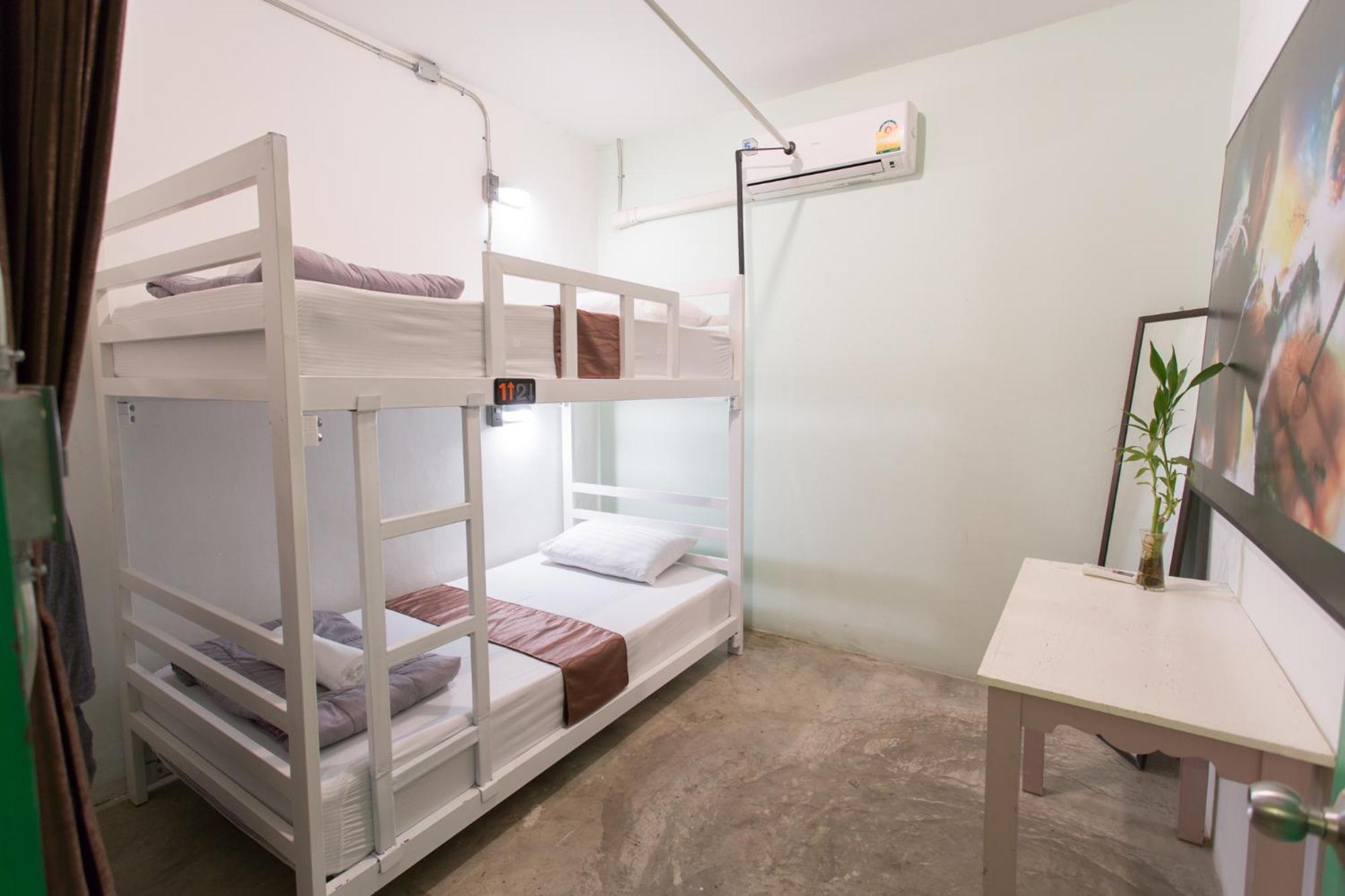 Zz Hostel Chiang Mai Exteriör bild
