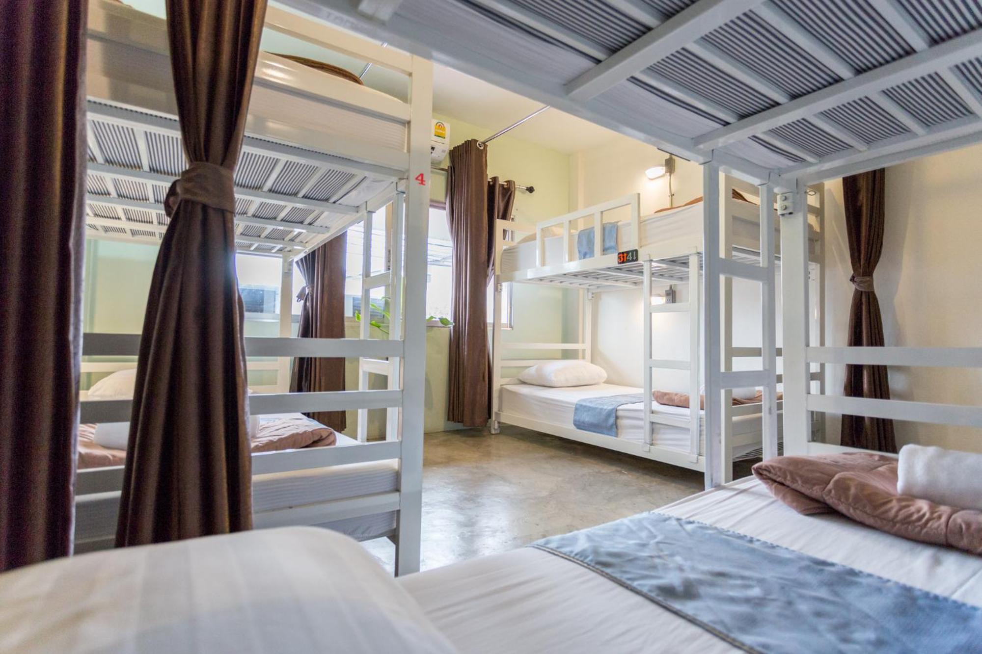 Zz Hostel Chiang Mai Exteriör bild